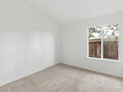 2 Cismont Ct, Sacramento, CA 95823 Photo