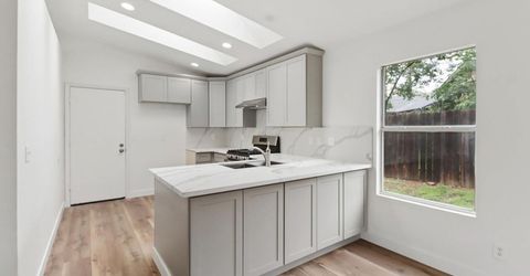 2 Cismont Ct, Sacramento, CA 95823 Photo