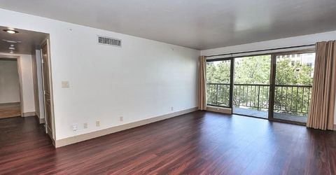 500 N St #703, Unit 703, Sacramento, CA 95814 Photo