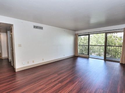 500 N St #703, Unit 703, Sacramento, CA 95814 Photo