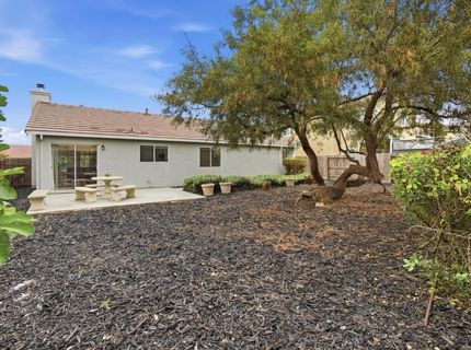 830 Sugar Pine Dr, Lathrop, CA 95330 Photo