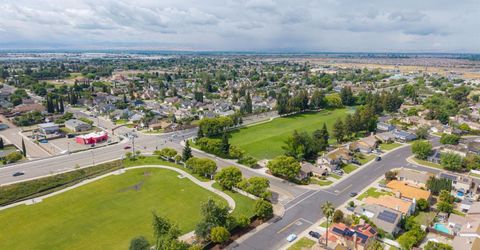 830 Sugar Pine Dr, Lathrop, CA 95330 Photo