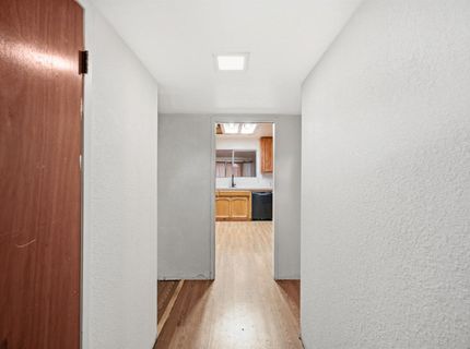 1244 W J St, Oakdale, CA 95361 Photo