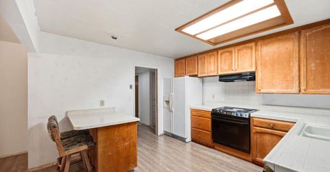 1244 W J St, Oakdale, CA 95361 Photo