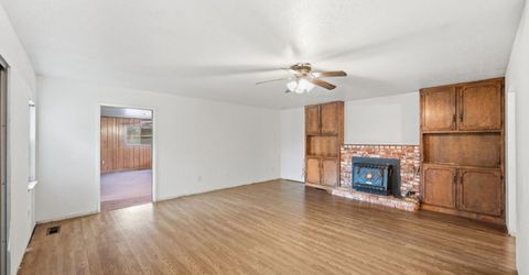 1244 W J St, Oakdale, CA 95361 Photo