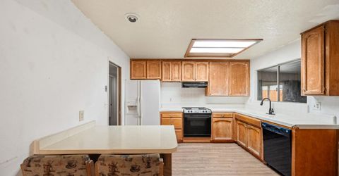 1244 W J St, Oakdale, CA 95361 Photo