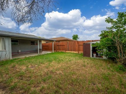 1244 W J St, Oakdale, CA 95361 Photo