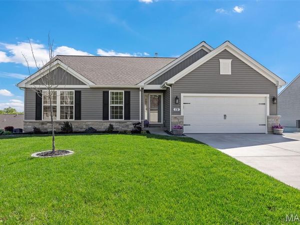 79 Stone Bridge Drive , Moscow Mills, MO 63362