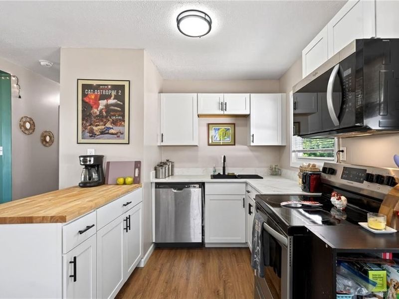 1159 Share Drive, Riverside, OH 45432 Photo 10