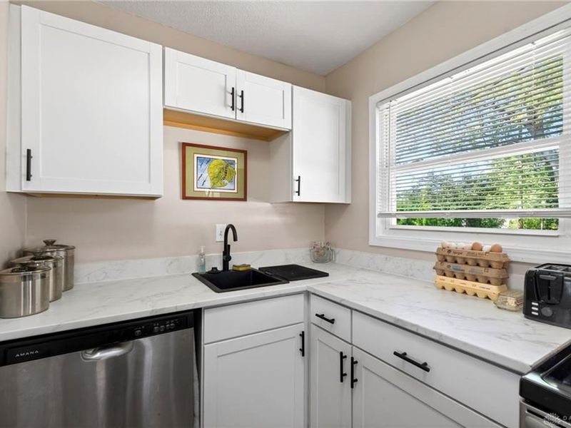 1159 Share Drive, Riverside, OH 45432 Photo 11