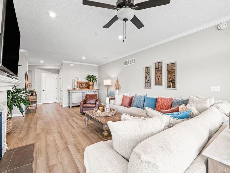 4413 Waters Edge Lane, Blanchester, OH 45036 Photo 6