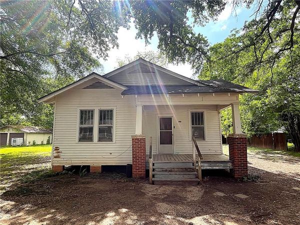 610 S MABEL Street , Bunkie, LA 71322