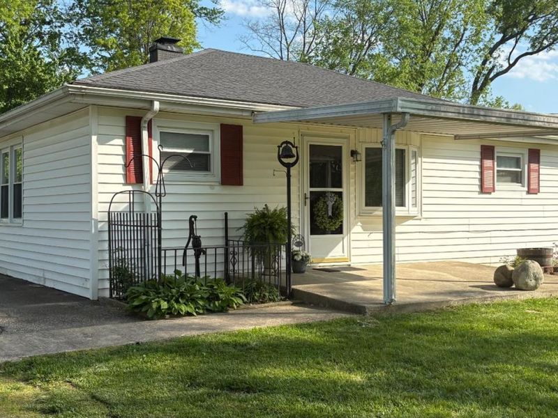 1811 Lois Lane, Goshen Twp, OH 45122 Photo 2