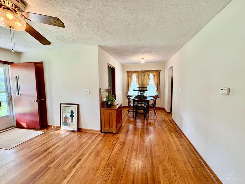 1811 Lois Lane, Goshen Twp, OH 45122 Photo 6