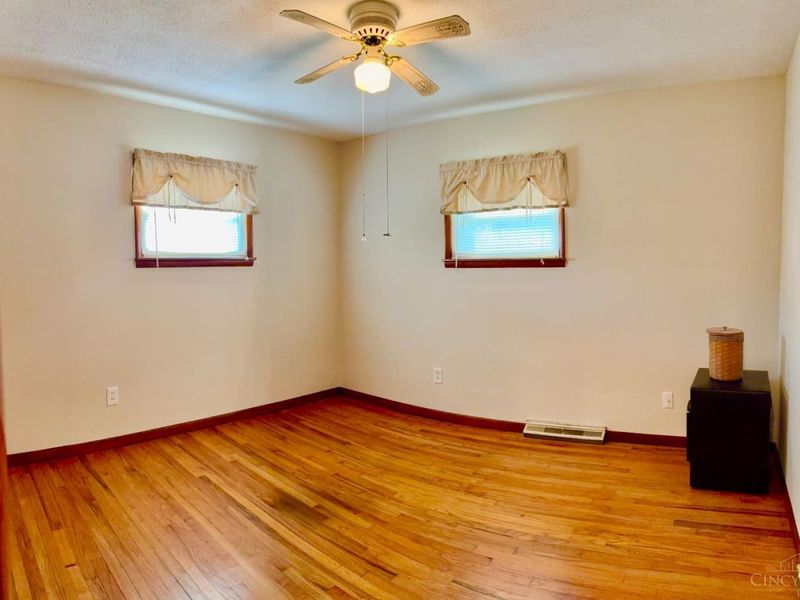 1811 Lois Lane, Goshen Twp, OH 45122 Photo 7