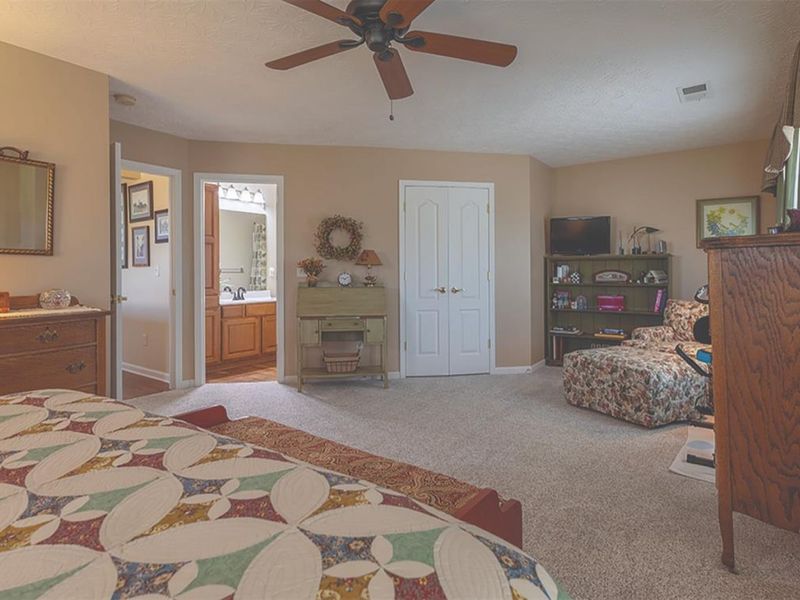 6676 Adena Circle, Hamilton Twp, OH 45039 Photo 6
