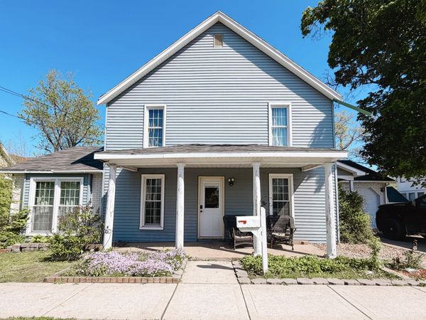 218 W Lincoln Street , Rensselaer, IN 47978