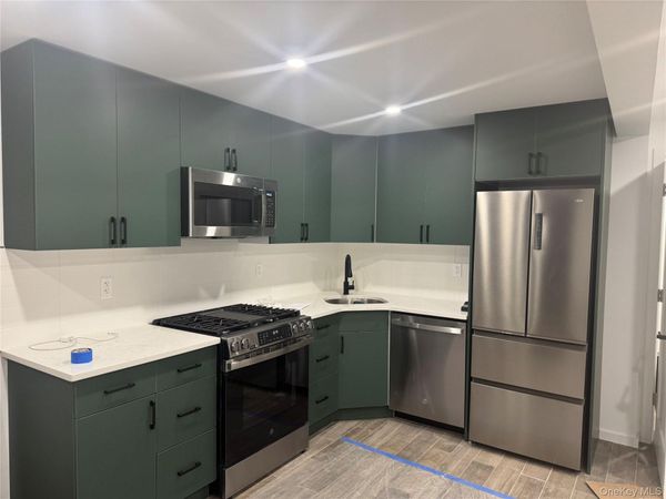 74-45 62nd Street , Unit 2R, Glendale, NY 11385