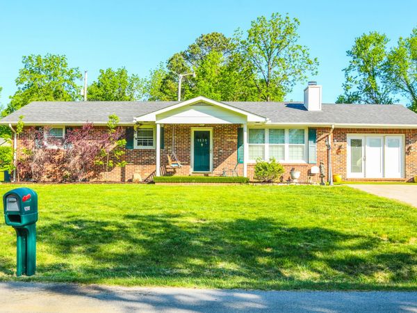 1235 Springdale Dr , Cookeville, TN 38501
