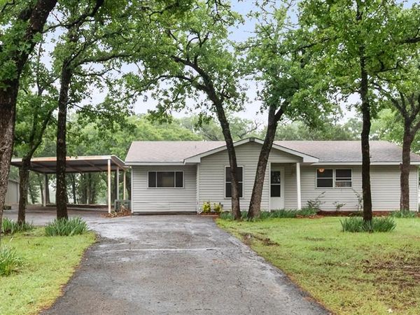 4212 Oak Drive, Alvarado, TX 76009