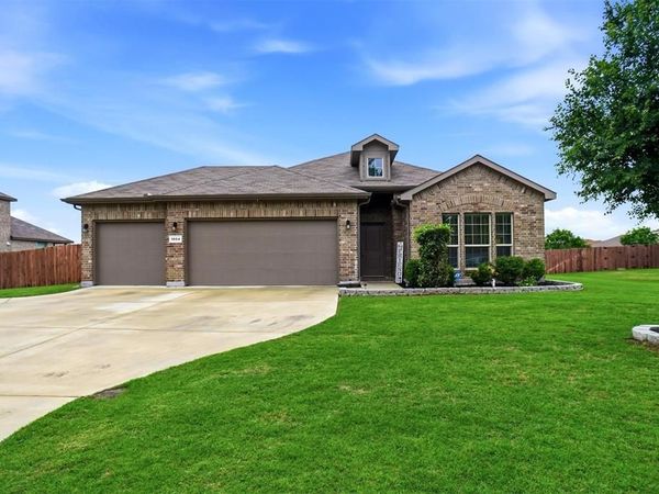 1004 Kimbrough Road, Azle, TX 76020