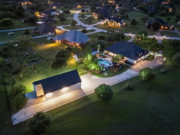 501 W Aurora Vista Trail , Aurora, TX 76078