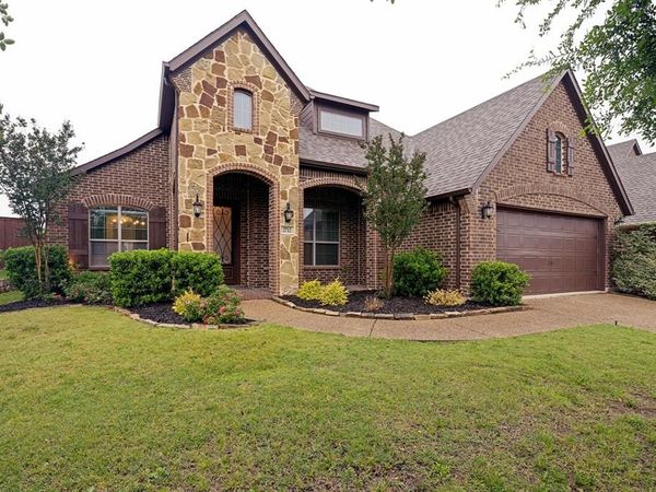 2712 Spanish Oak Trail, Wylie, TX 75098