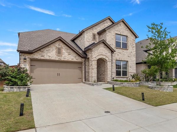 1913 Braided Mane Avenue, Aubrey, TX 76227