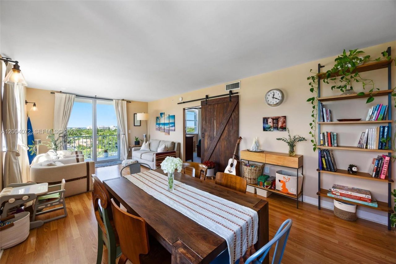 2829 Indian Creek Dr , Unit 1002, Miami Beach, FL 33140 Photo