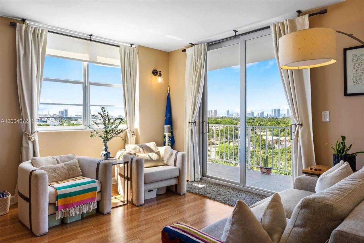 2829 Indian Creek Dr , Unit 1002, Miami Beach, FL 33140 Photo