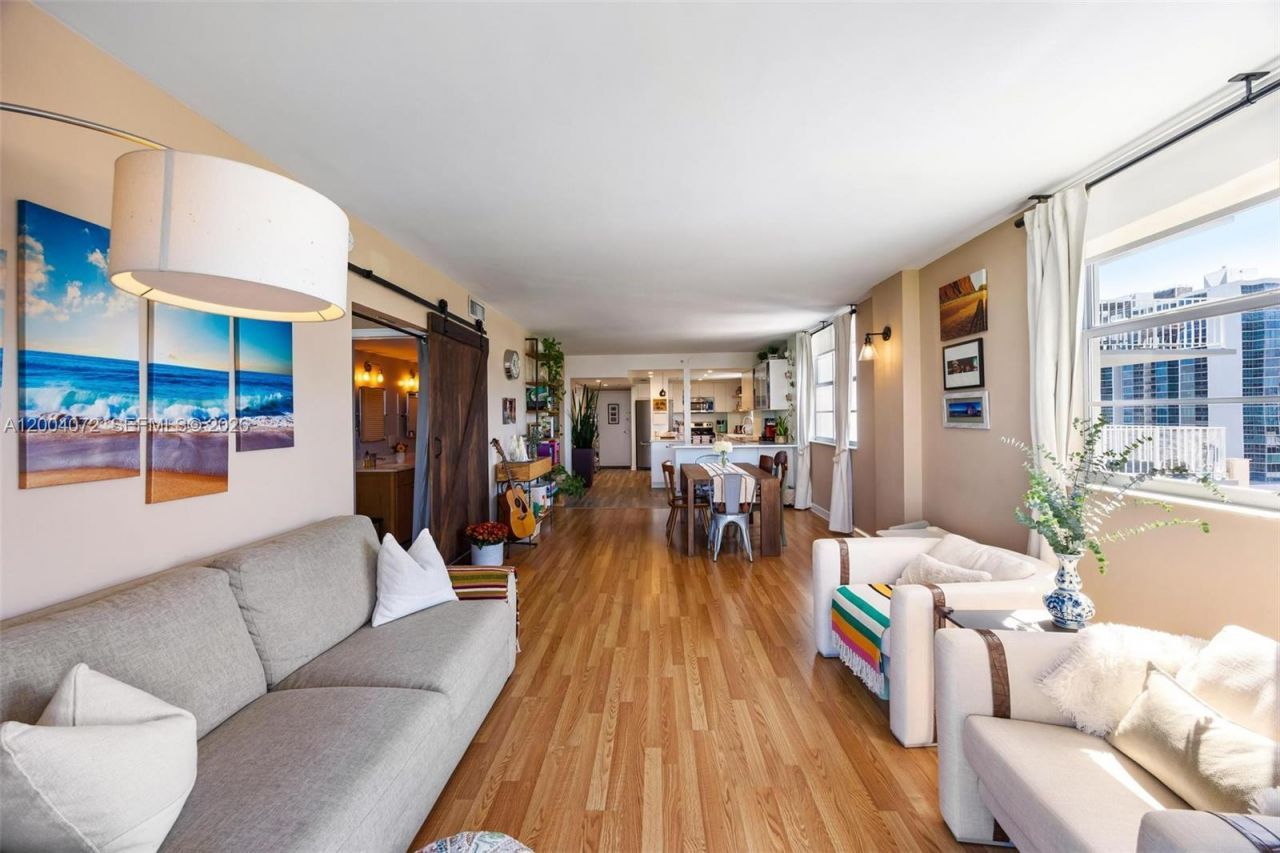 2829 Indian Creek Dr , Unit 1002, Miami Beach, FL 33140 Photo