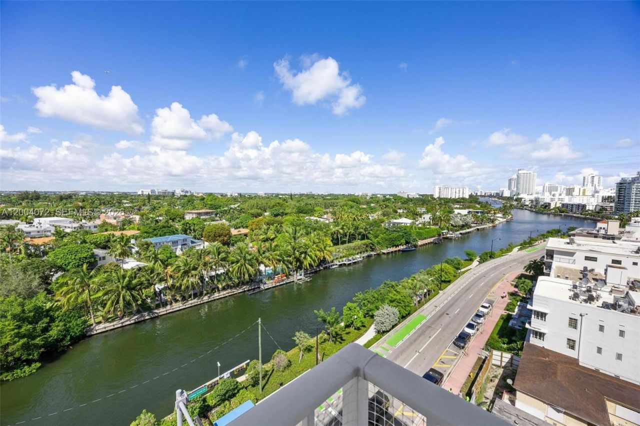2829 Indian Creek Dr , Unit 1002, Miami Beach, FL 33140 Photo