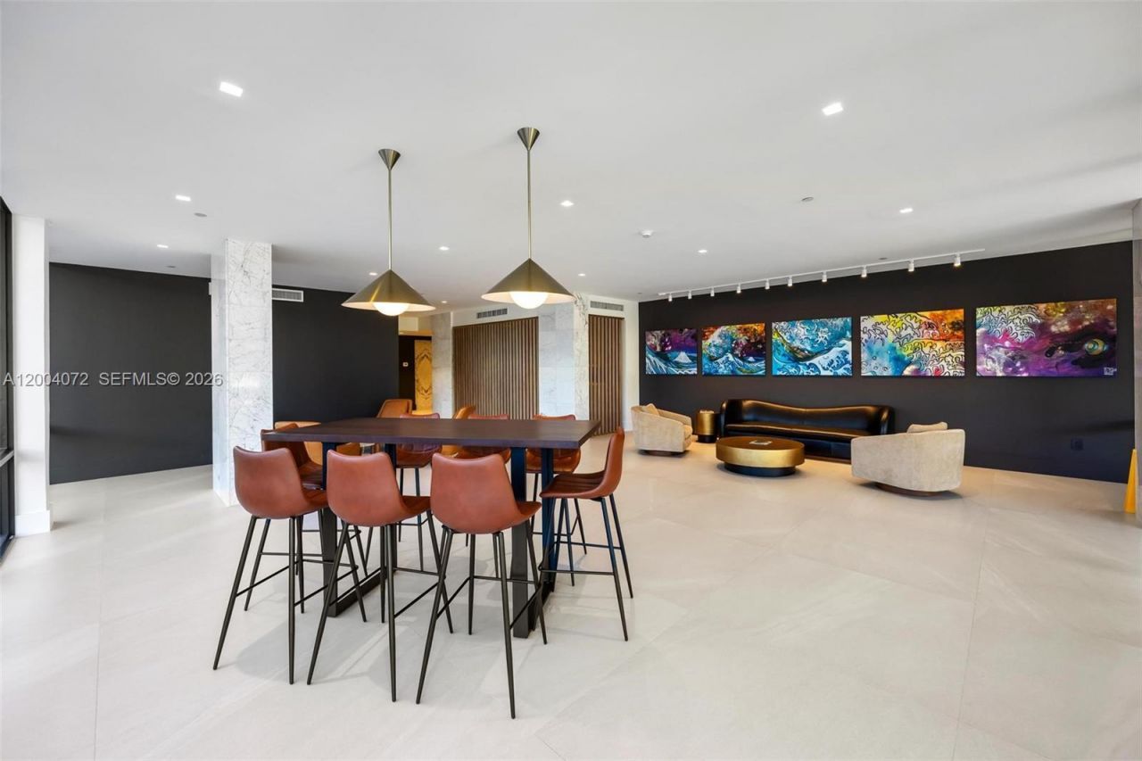 2829 Indian Creek Dr , Unit 1002, Miami Beach, FL 33140 Photo