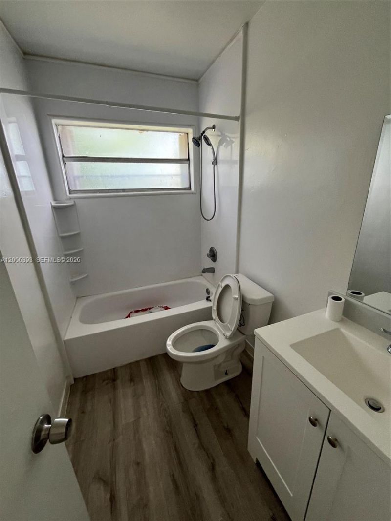 334 E 21st St , Unit 3, Hialeah, FL 33010 Photo