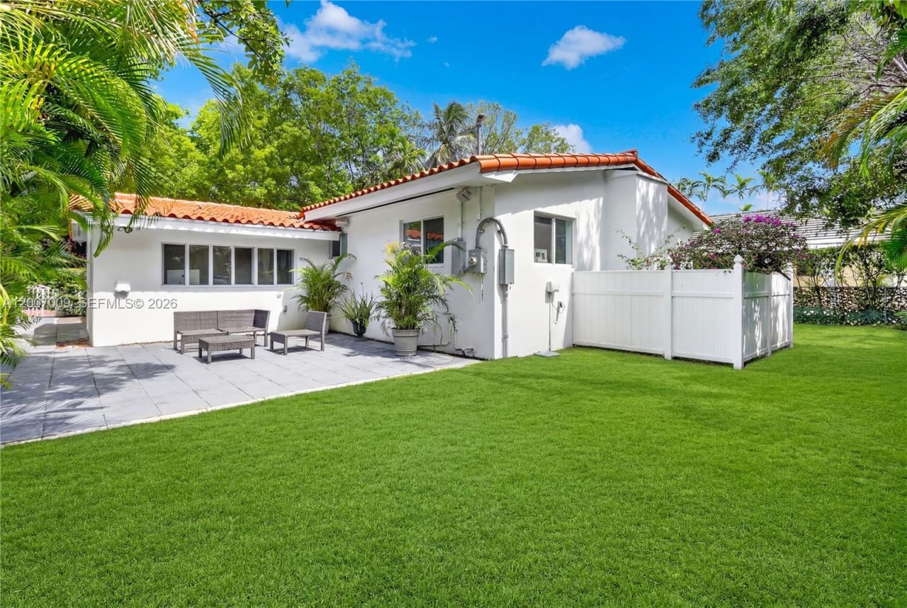 5106 S Le Jeune Rd. , Coral Gables, FL 33146 Photo