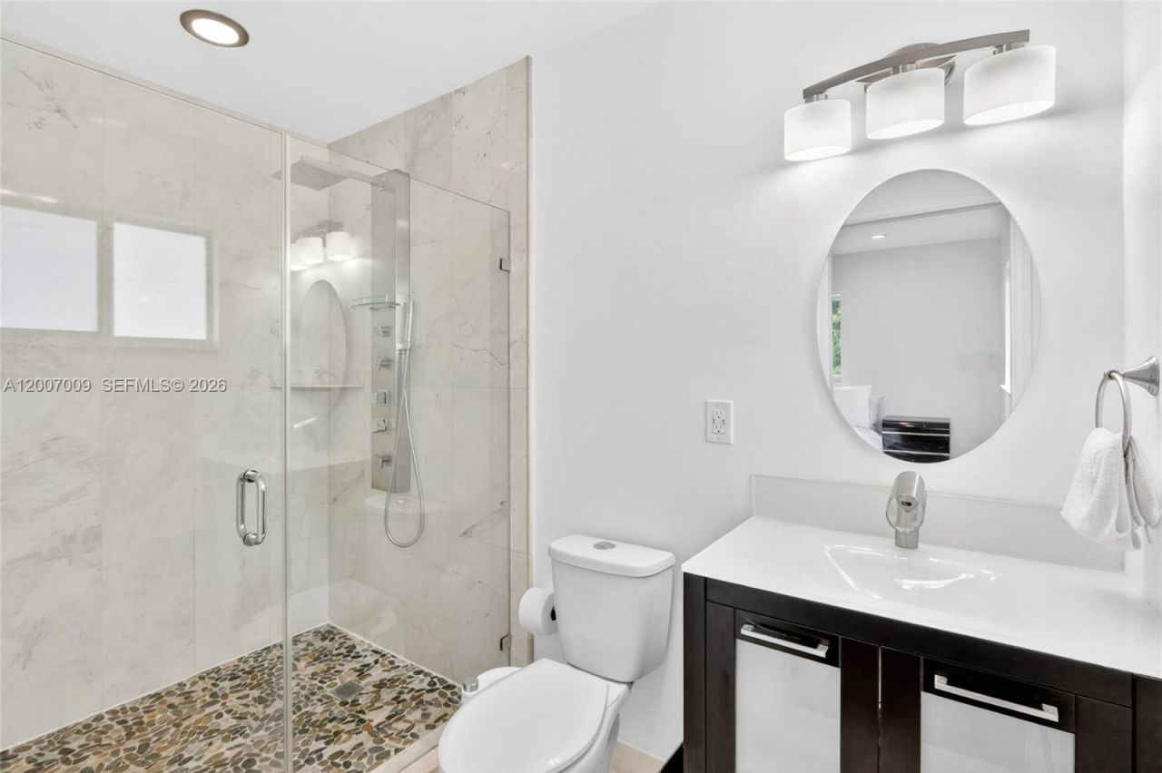 5106 S Le Jeune Rd. , Coral Gables, FL 33146 Photo