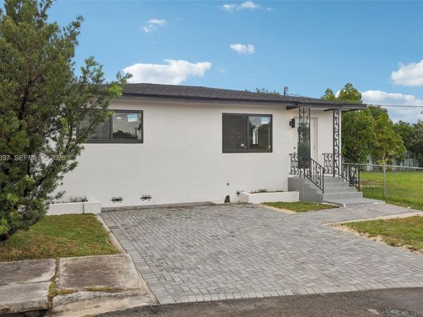 6595 SW 31st St , Miami, FL 33155