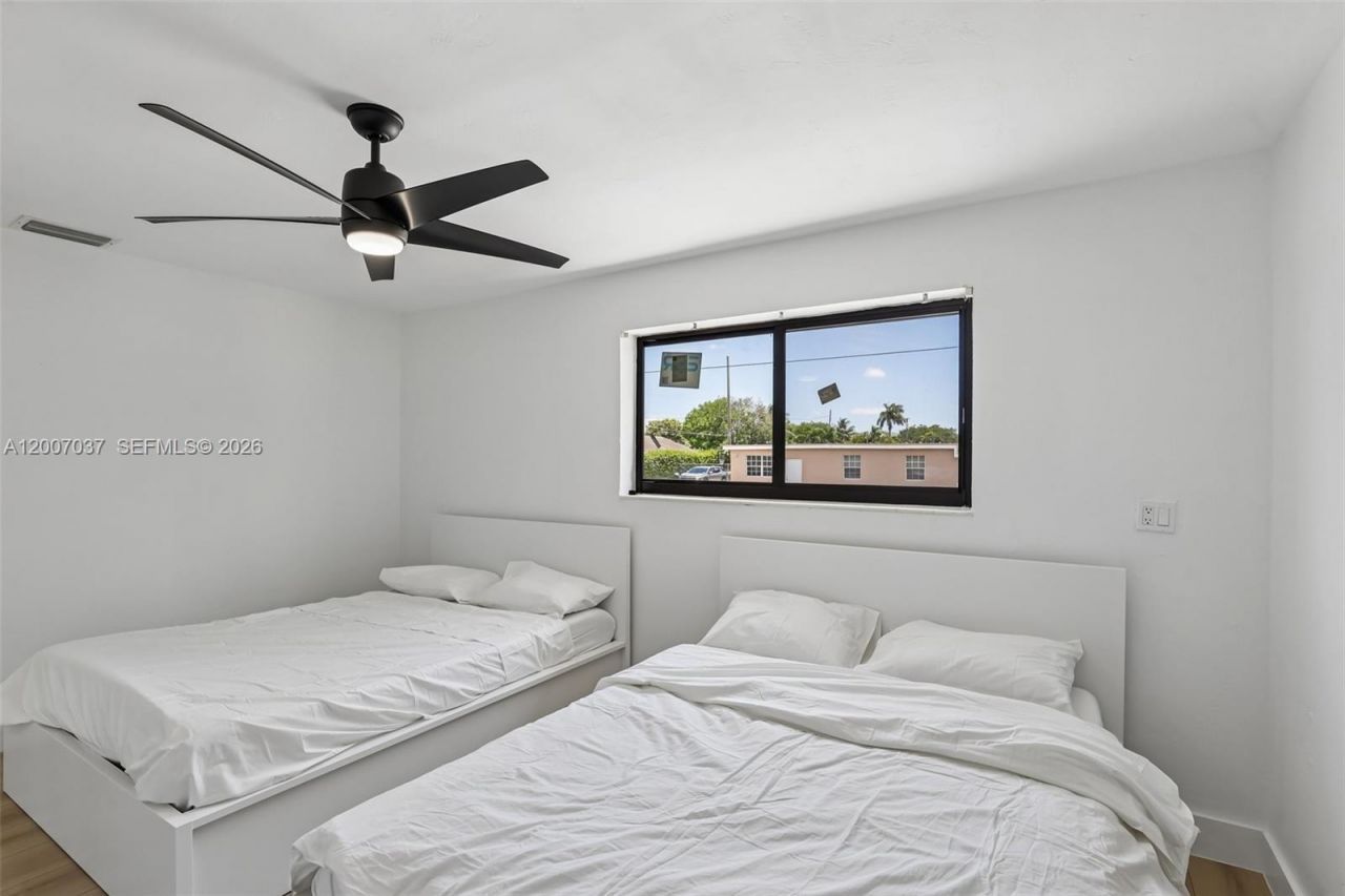 6595 SW 31st St, Miami, FL 33155 Photo