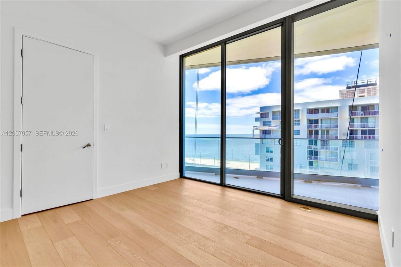 175 SE 25 Road, Unit 803, Miami, FL 33129 Photo