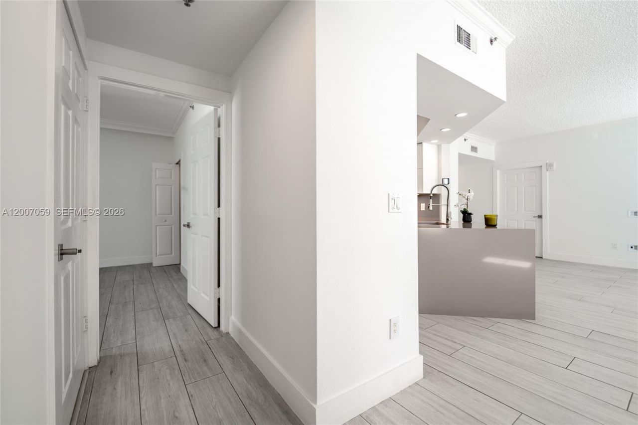 3245 NE 184th St, Unit 13109, Aventura, FL 33160 Photo