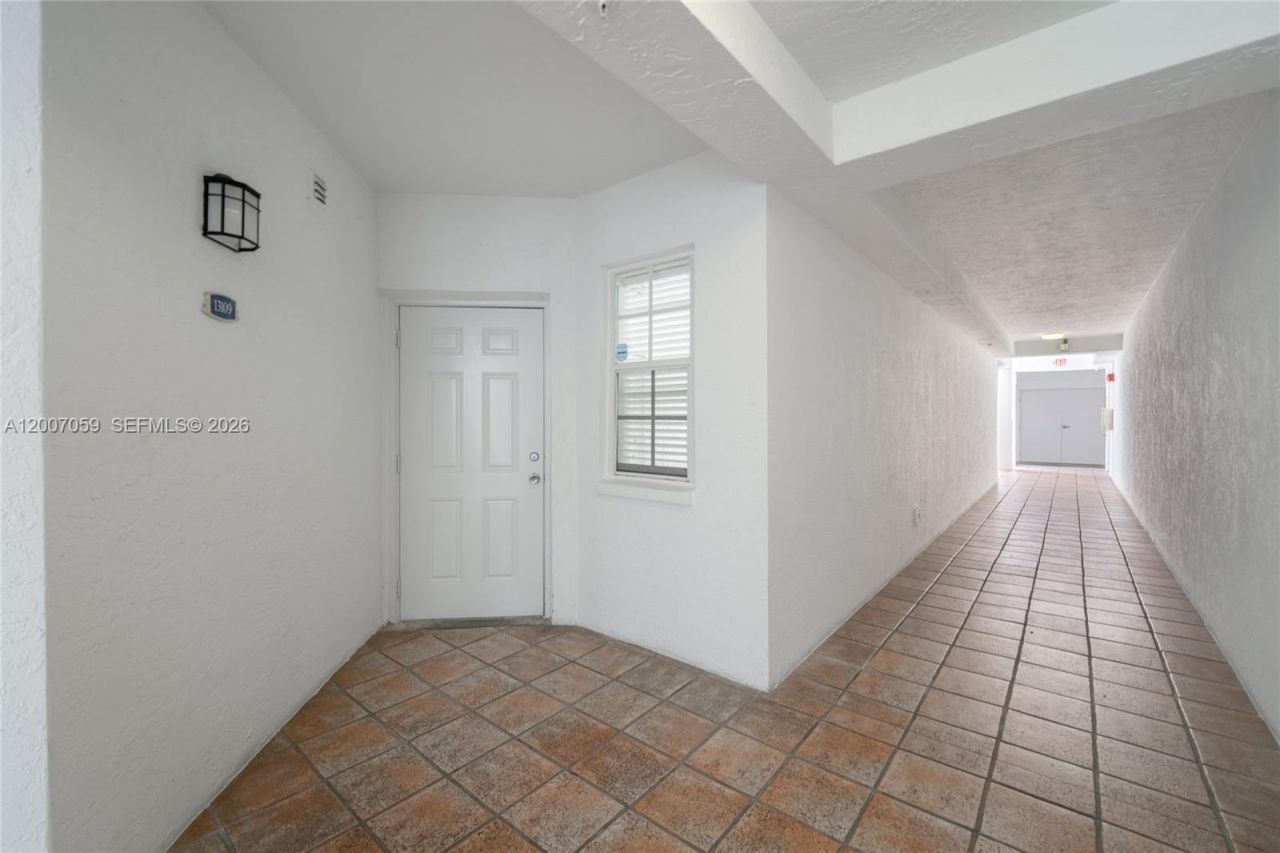 3245 NE 184th St, Unit 13109, Aventura, FL 33160 Photo