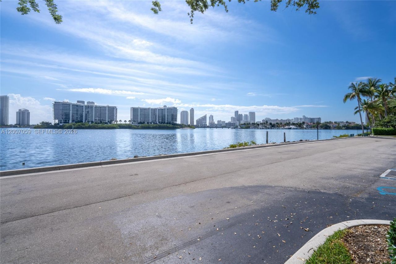 3245 NE 184th St, Unit 13109, Aventura, FL 33160 Photo