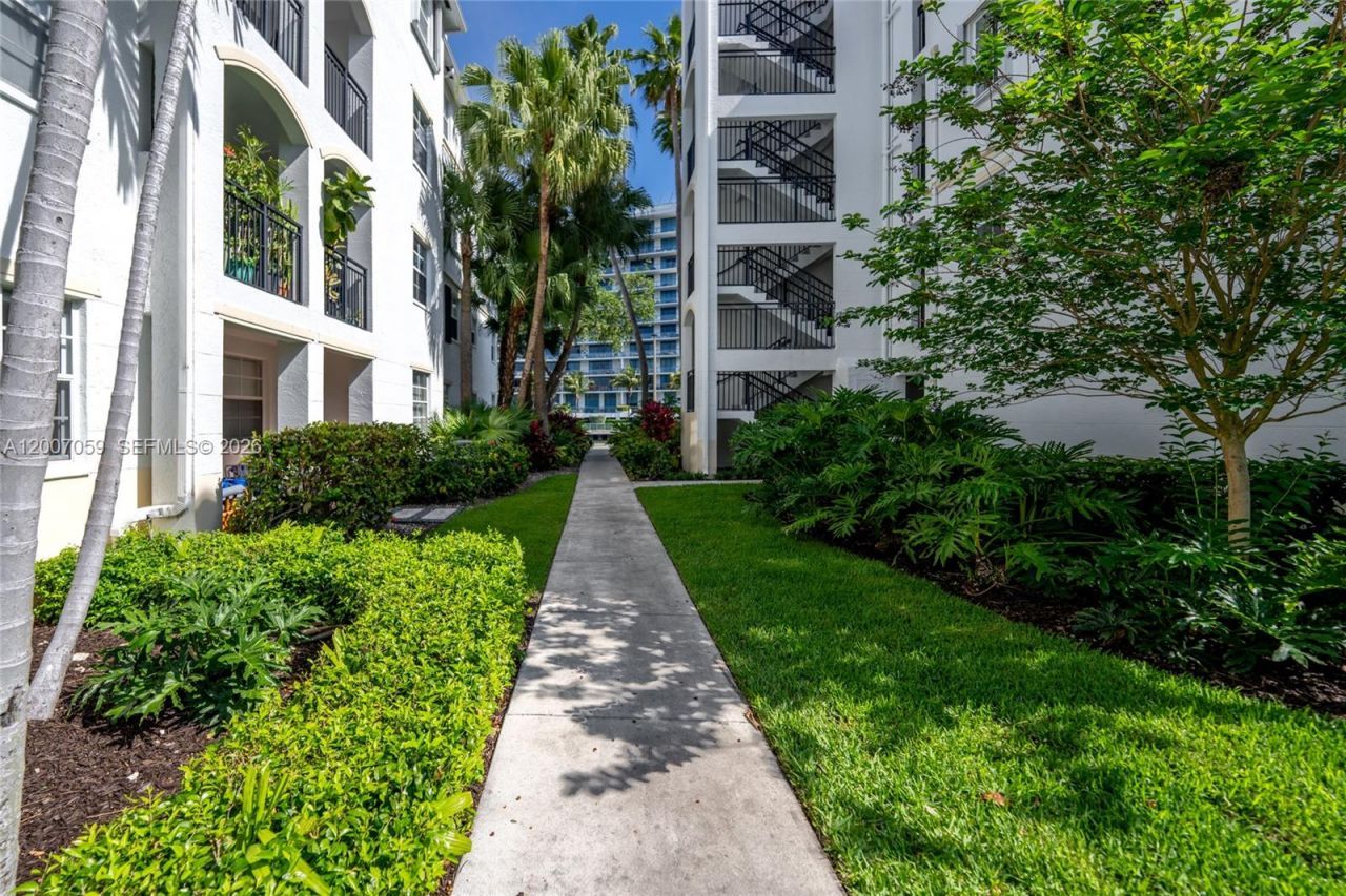 3245 NE 184th St, Unit 13109, Aventura, FL 33160 Photo