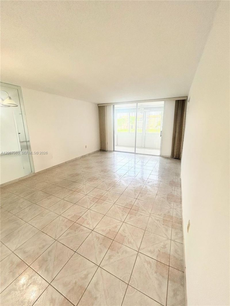 8345 Sunrise Lakes Blvd , Unit 210, Sunrise, FL 33322 Photo