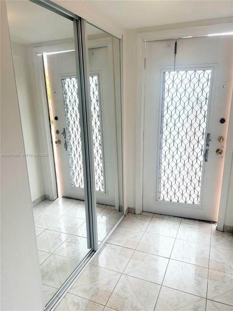 8345 Sunrise Lakes Blvd , Unit 210, Sunrise, FL 33322 Photo