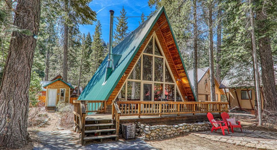15685 Pine Street, Truckee, CA 96161 Photo