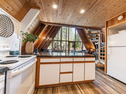 15685 Pine Street, Truckee, CA 96161 Photo