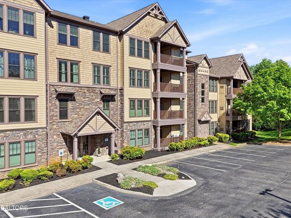 334 Centennial Bluff Blvd, Oak Ridge, TN 37830