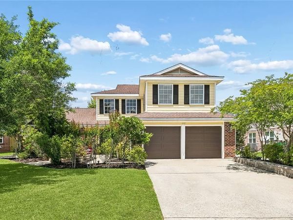 105 HONEYWOOD Drive , Slidell, LA 70461