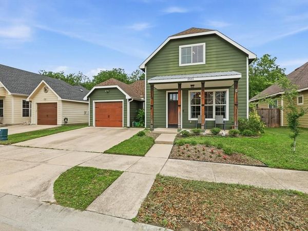 2513 Chebi Lane , Denton, TX 76209